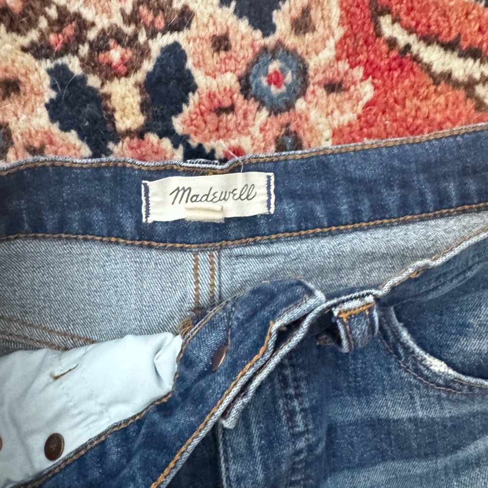 Madewell Jean Shorts - Picture 2 of 3